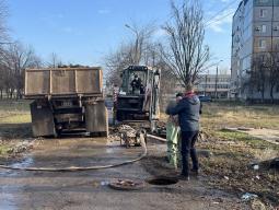 В районі триває санітарна обрізка дерев