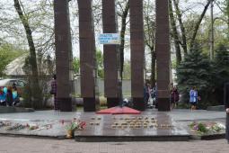 9 травня 2015 року відбувся районний мітинг та урочисте покладання квітів до братської могили загиблих воїнів