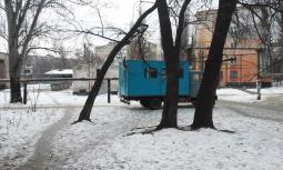 Відновлено роботи з благоустрою території Довгинцівського району