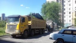 Тривають роботи з благоустрою та асфальтування району