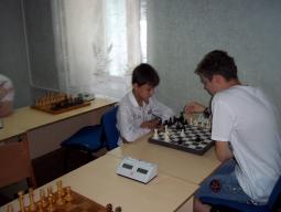 01 серпня 2014 року відбулися змагання на першість Довгинцівського району з шахів та шашок