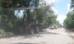 Тривають роботи по благоустрою території Довгинцівського району