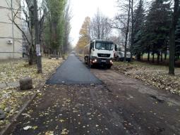 Щодо благоустрою та асфальтування території району