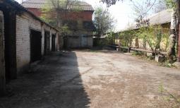 Тривають комплексні заходи по благоустрою Довгинцівського району