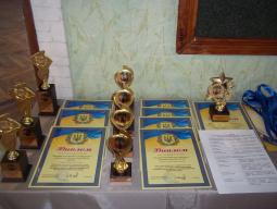 15 лютого 2018 року відбулося свято-нагородження спортсменів, тренерів, викладачів, вчителів фізичної культури, колективів, установ, організацій Довгинцівського району за підсумками спортивного сезону 2017 року