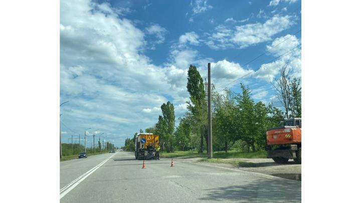 Комунальні служби, установи і організації району виконують щоденні роботи з благоустрою території Довгинцівського району