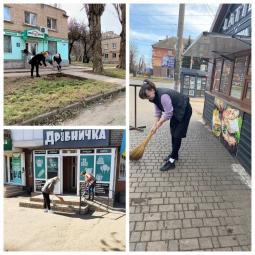 Благоустрій району у рамках акції «чистий четвер»