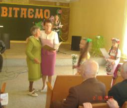 02.10.2012 в ЦДЮТ «Гармонія» пройшло районне свято Дня ветерана та Міжнародного Дня людей похилого віку «Шануємо Вашу сивину»