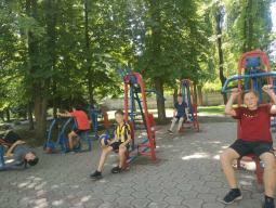 У липні продовжують свою роботу дозвіллєві майданчики на п’яти закладах освіти