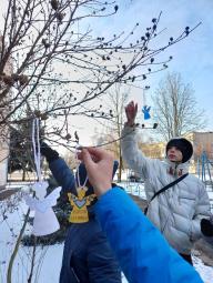 В закладах освіти району проведено низку заходів, присвячених вшануванню пам’яті Героїв Небесної Сотні
