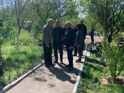 Сьогодні у День довкілля ми всі обʼєдналися для масового прибирання нашого району