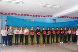 З метою увічнення пам’яті Героїв Небесної Сотні у Довгинцівському районі в усіх закладах освіти та культури проведено відповідні виховні та просвітницькі заходи