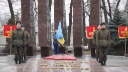 22 лютого 2016 року проведено районний мітинг та урочисте покладання квітів до братської могили загиблих воїнів