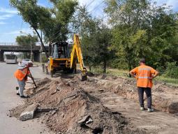 За рахунок коштів міського бюджету продовжується ІІ етап поточного ремонту автошляху (Дніпровське шосе)