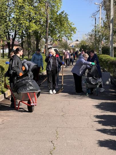 Сьогодні наш район став чистішим і затишнішим завдяки кожному з Вас!