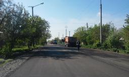 Продовжується асфальтування вулиці Кириленка