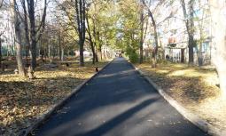 Благоустрій територій Довгинцівського району триває