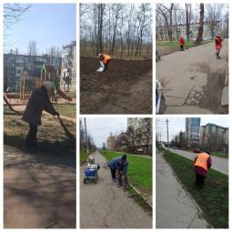 Благоустрій району у рамках акції «Чистий четвер»