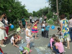 Відбувся конкурс малюнків на асфальті «Діти єднають Україну»