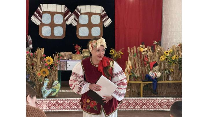 Простір української гостинності – родинна вечорниця «Хата-мазанка»