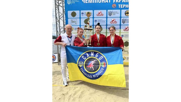 З 29 травня по 02 червня у Тернополі проходили національні змагання серед підлітків та дорослих із пляжного САМБО