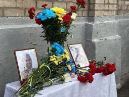 ...Кожна меморіальна дошка – це не просто табличка на стіні, а символ мужності ГЕРОЇВ, які боролися за незалежність УКРАЇНИ!