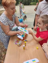 У рамках реалізації соціального проєкту «Активні парки – локації здорової України» та з нагоди Дня родини проведено рухливі ігри, естафети, майстер-класи